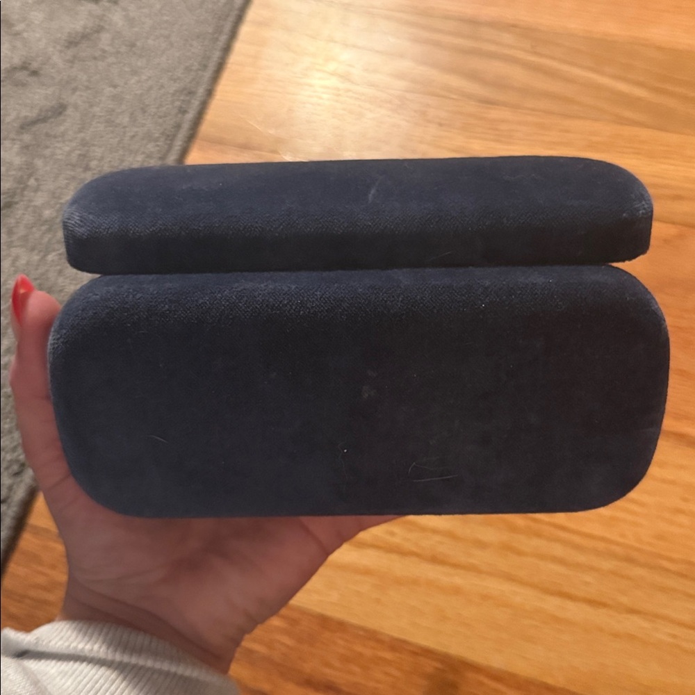 Authentic Gucci Eyeglass Case - Picture 2 of 2